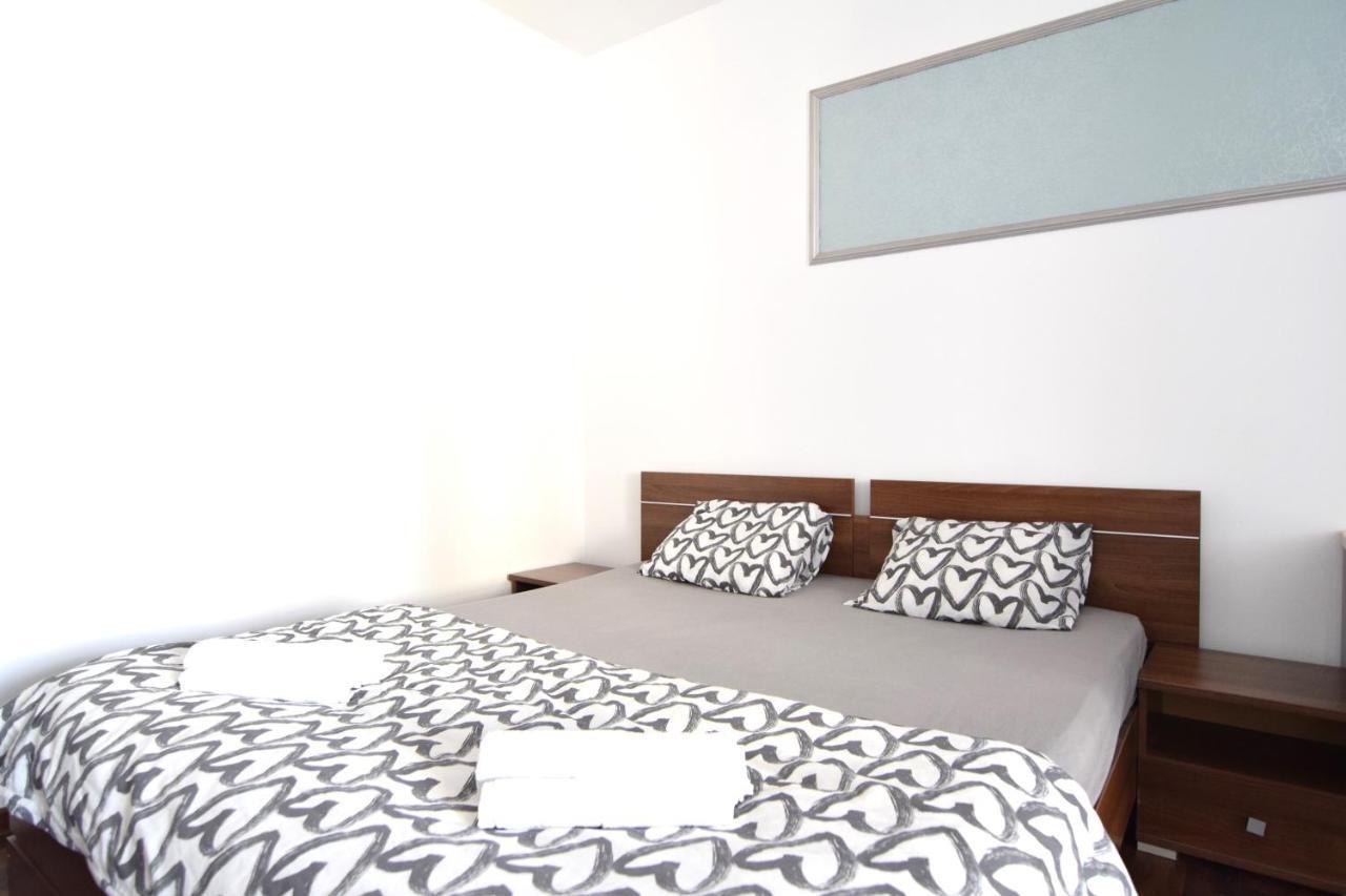 Resedinta Luterana Apartment Bucharest Exterior photo